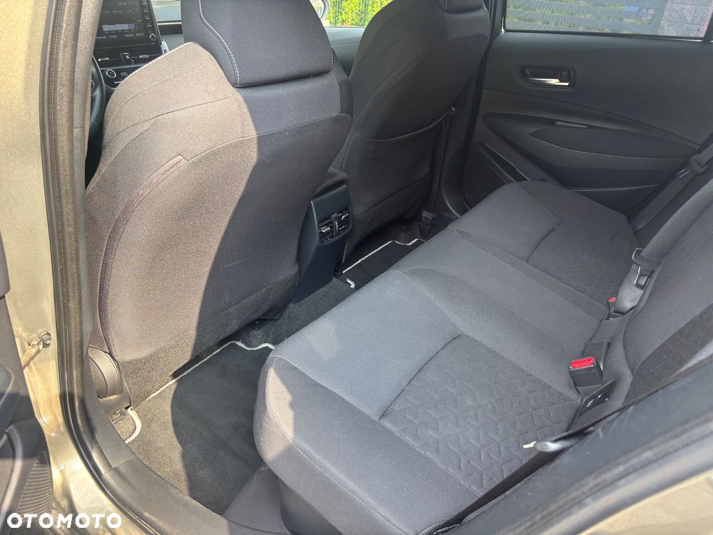Toyota Corolla 2.0 Hybrid Comfort - 33