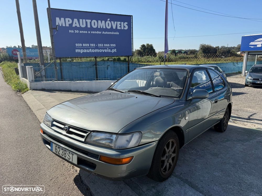 Toyota Corolla - 1