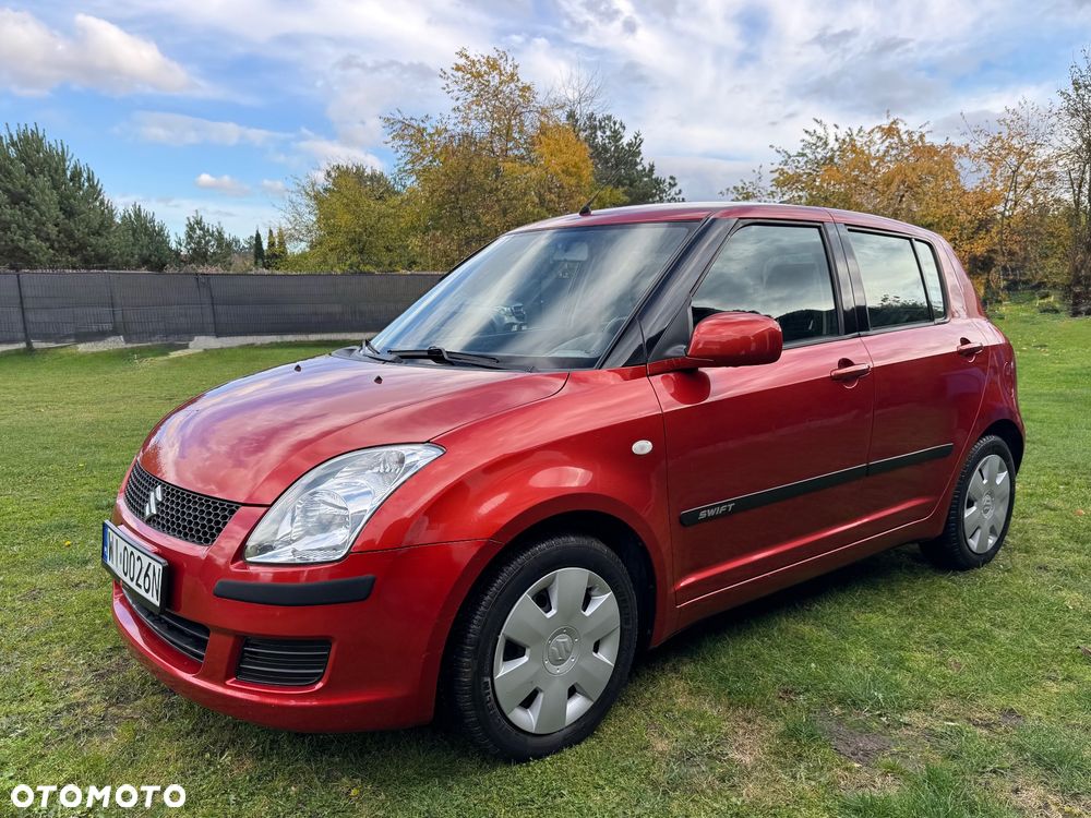 Suzuki Swift 2010 photo 3