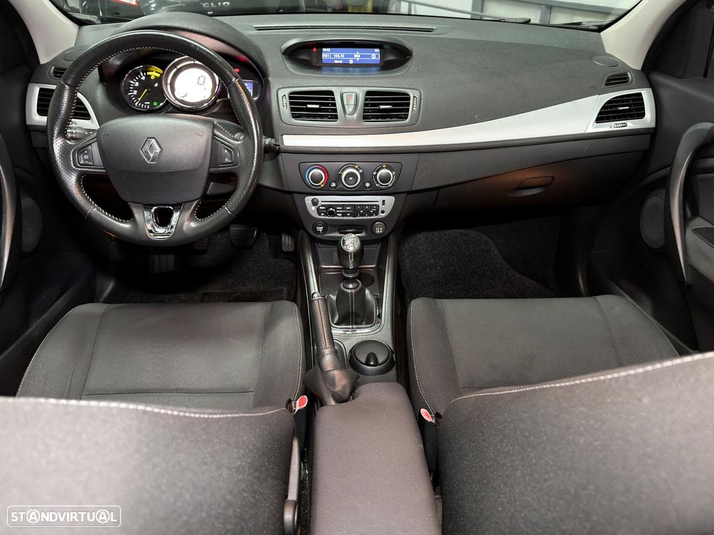 Renault Mégane 1.5 dCi Dynamique S - 12