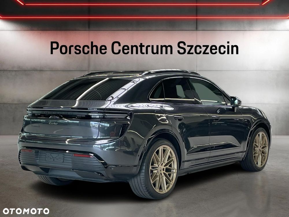 Porsche Macan Turbo - 5