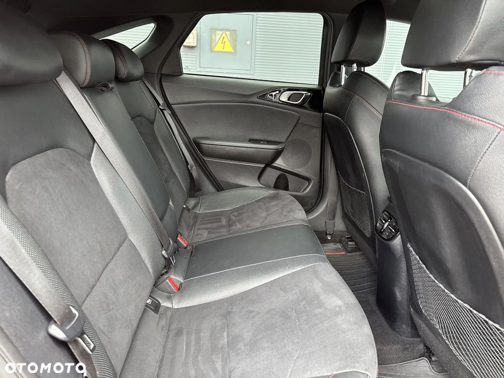 Kia ProCeed 1.6 T-GDI GT DCT - 7