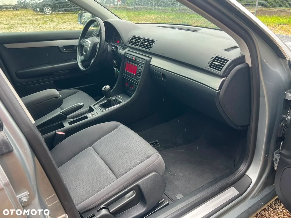 Audi A4 Avant - 14