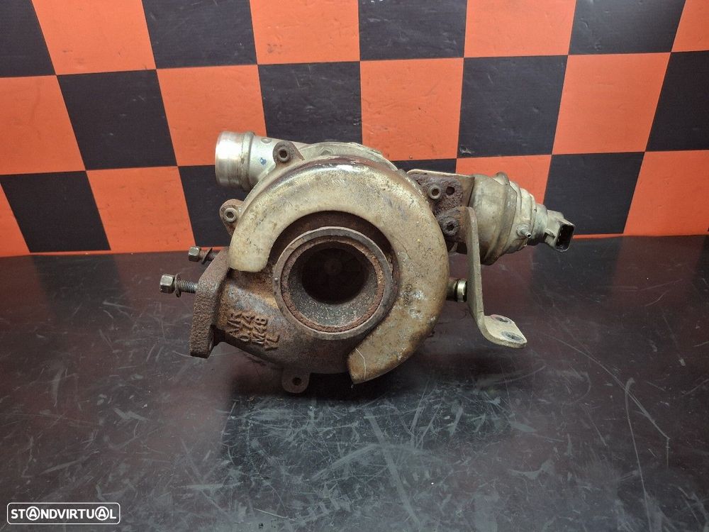 Turbo Fuso (Mitsubishi) Canter - 3