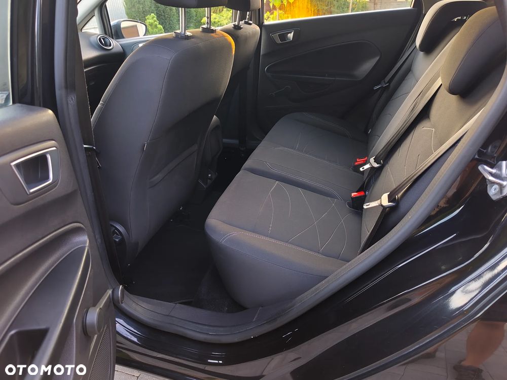 Ford Fiesta - 9