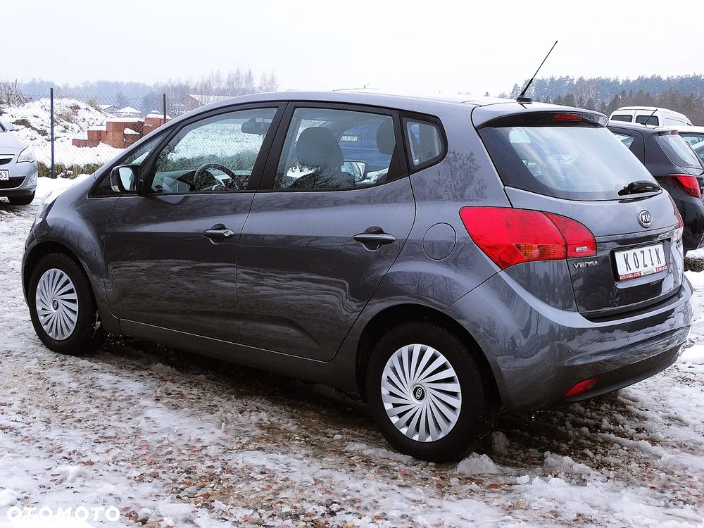 Kia Venga 1.4 CRDi 90 Business Line - 16