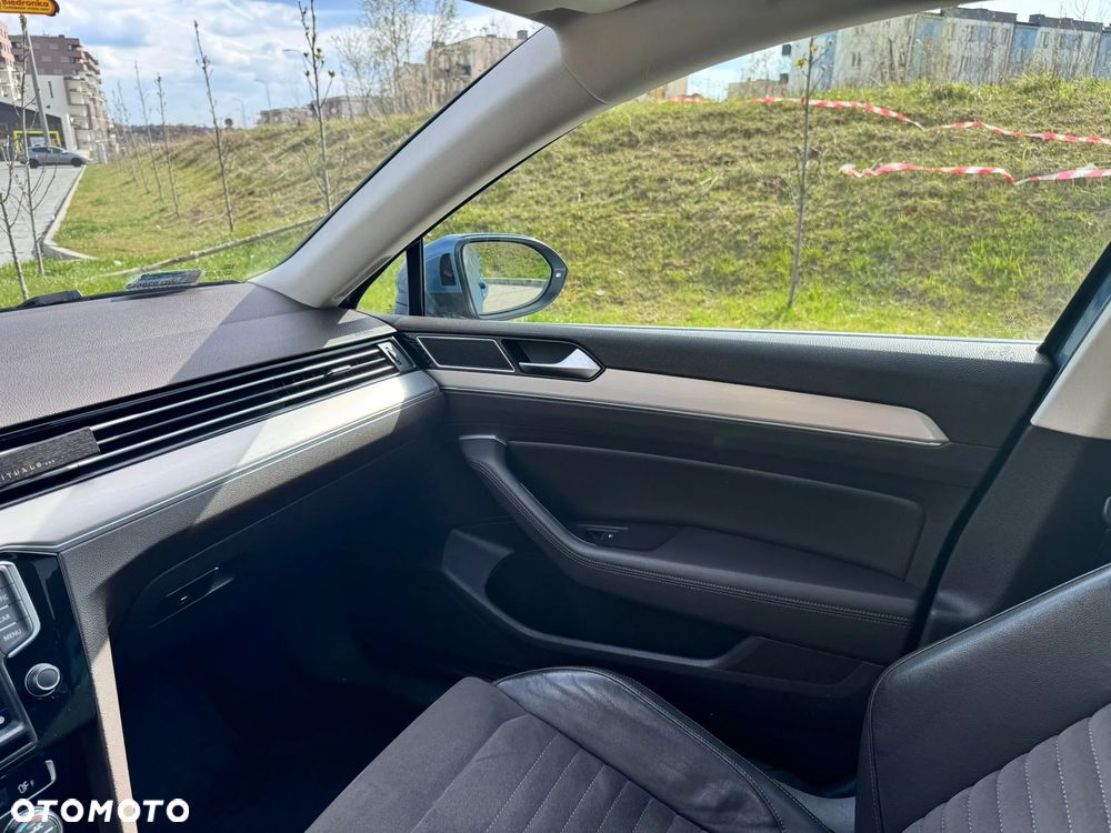 Volkswagen Passat Variant 1.8 TSI BMT Highline DSG - 4
