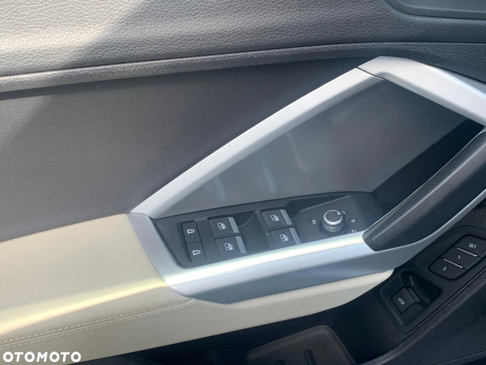 Audi Q3 40 TFSI quattro S tronic S line - 22