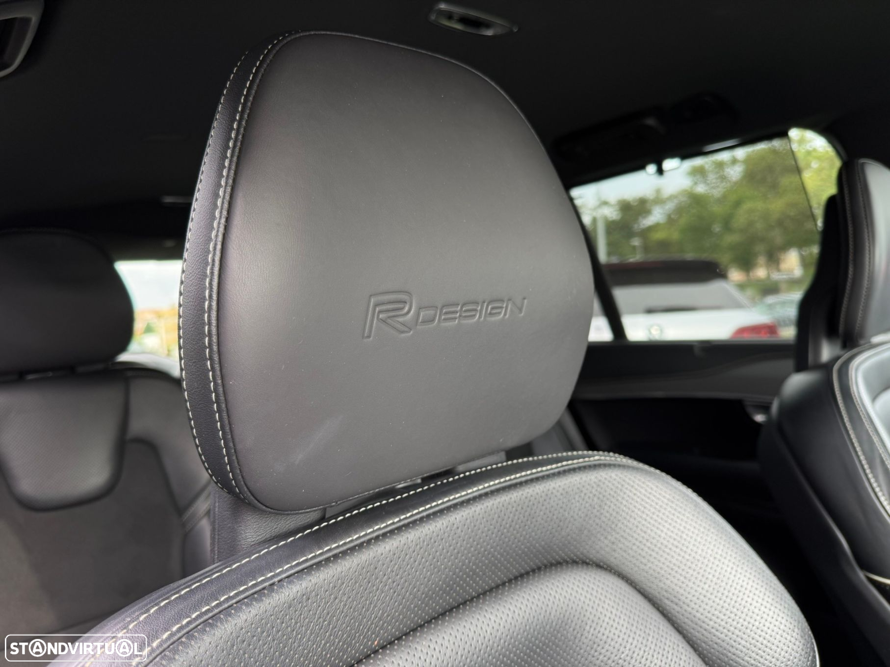 Volvo XC 90 2.0 T8 PHEV R-Design AWD - 24