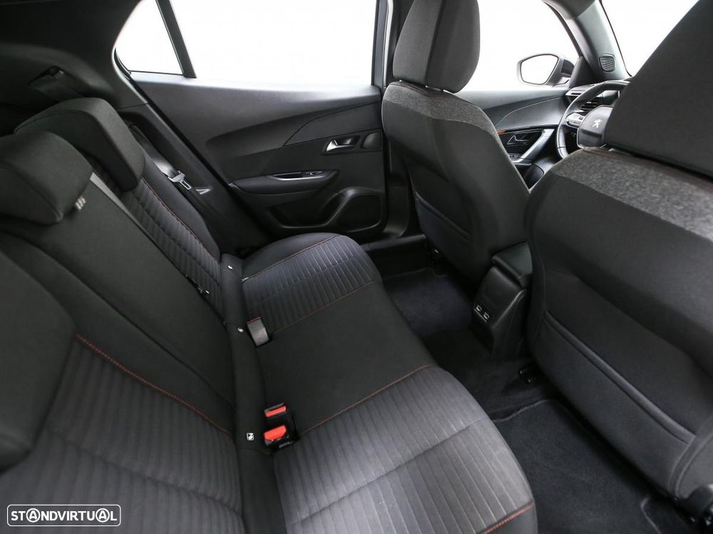 Peugeot e-2008 50 kWh Active Pack - 8