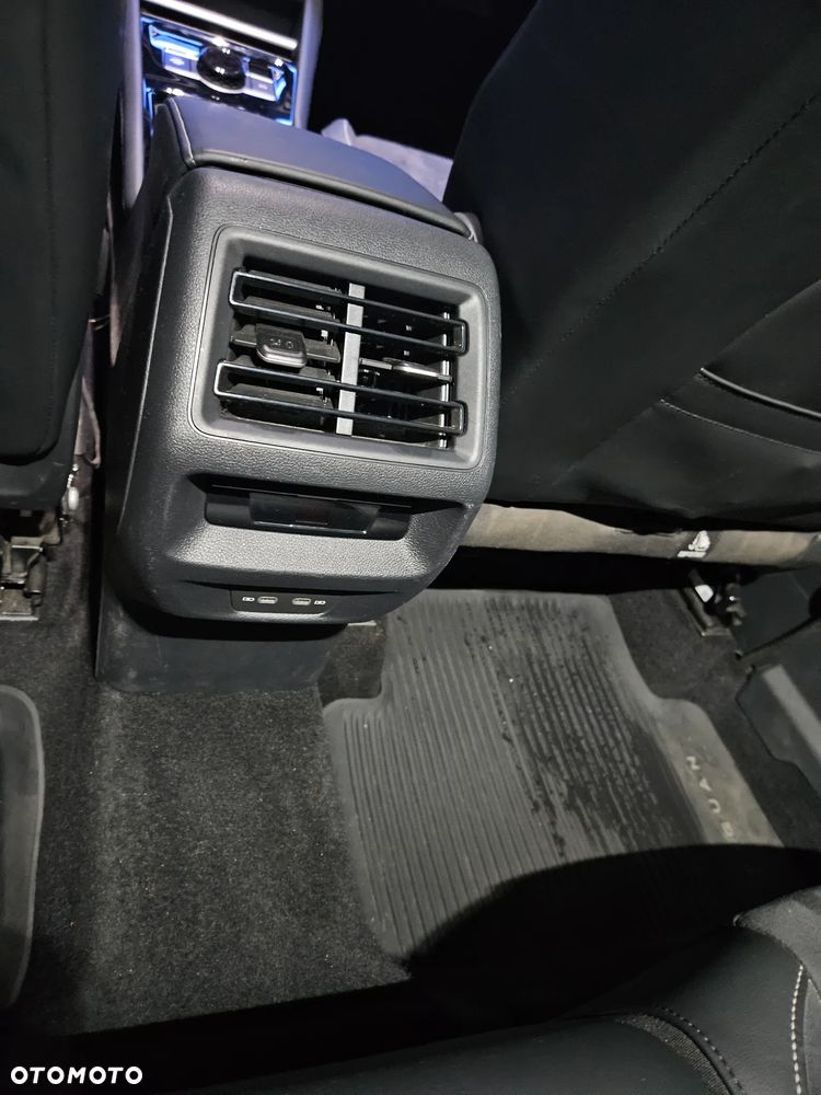 Volkswagen Tiguan - 18