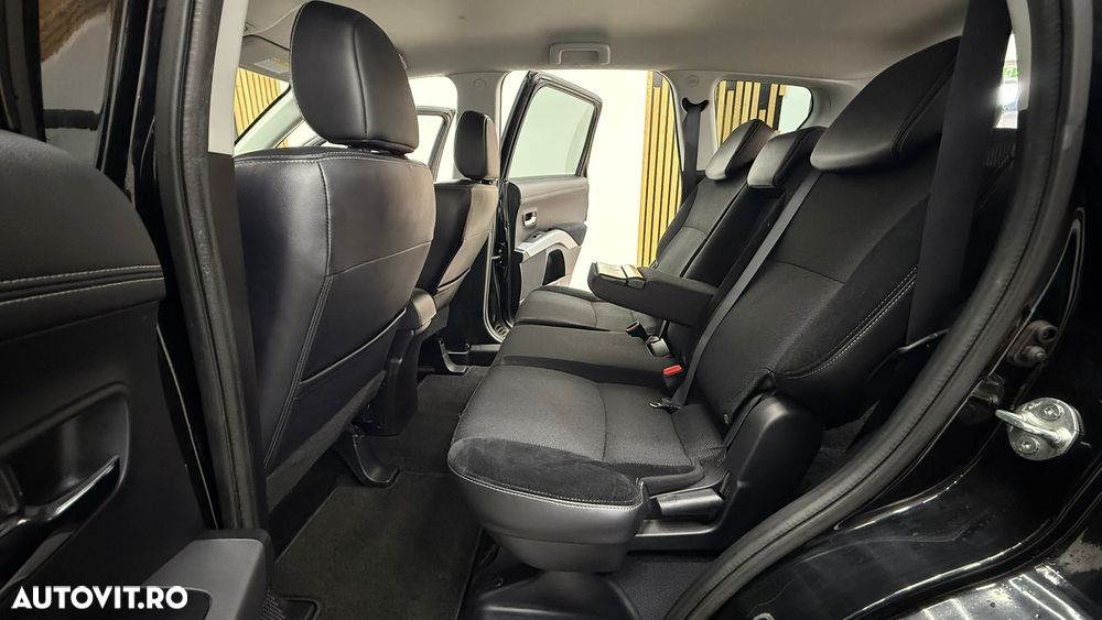 Mitsubishi Outlander 2.2 DI-D 4WD Instyle - 15