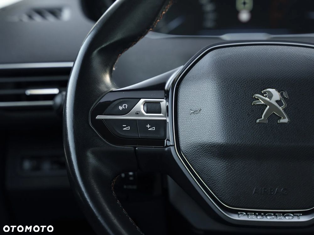 Peugeot 3008 1.6 BlueHDi Active S&S - 28