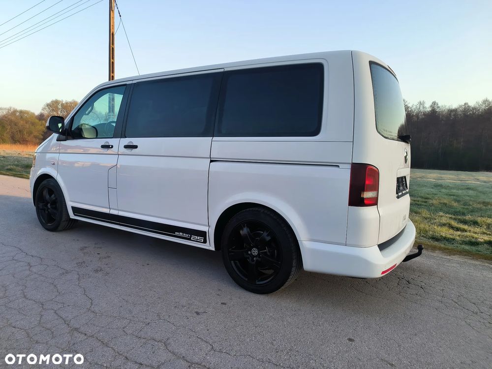Volkswagen Multivan - 33