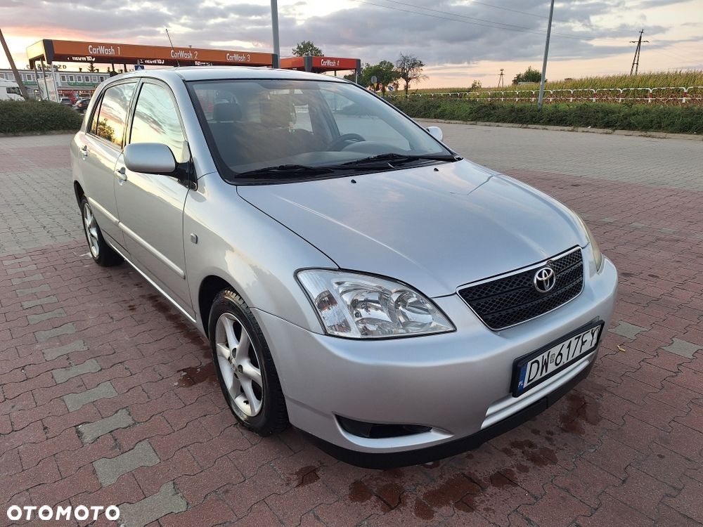 Toyota Corolla - 2
