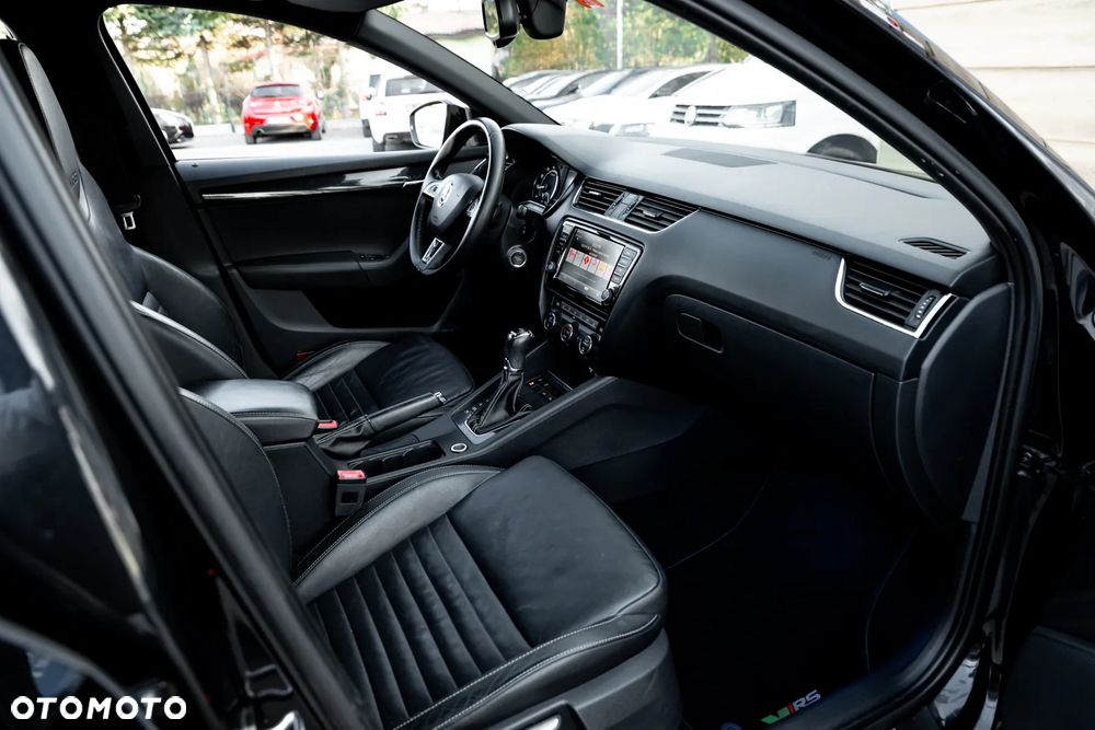 Skoda Octavia 2.0 TSI (Green tec) DSG RS - 24