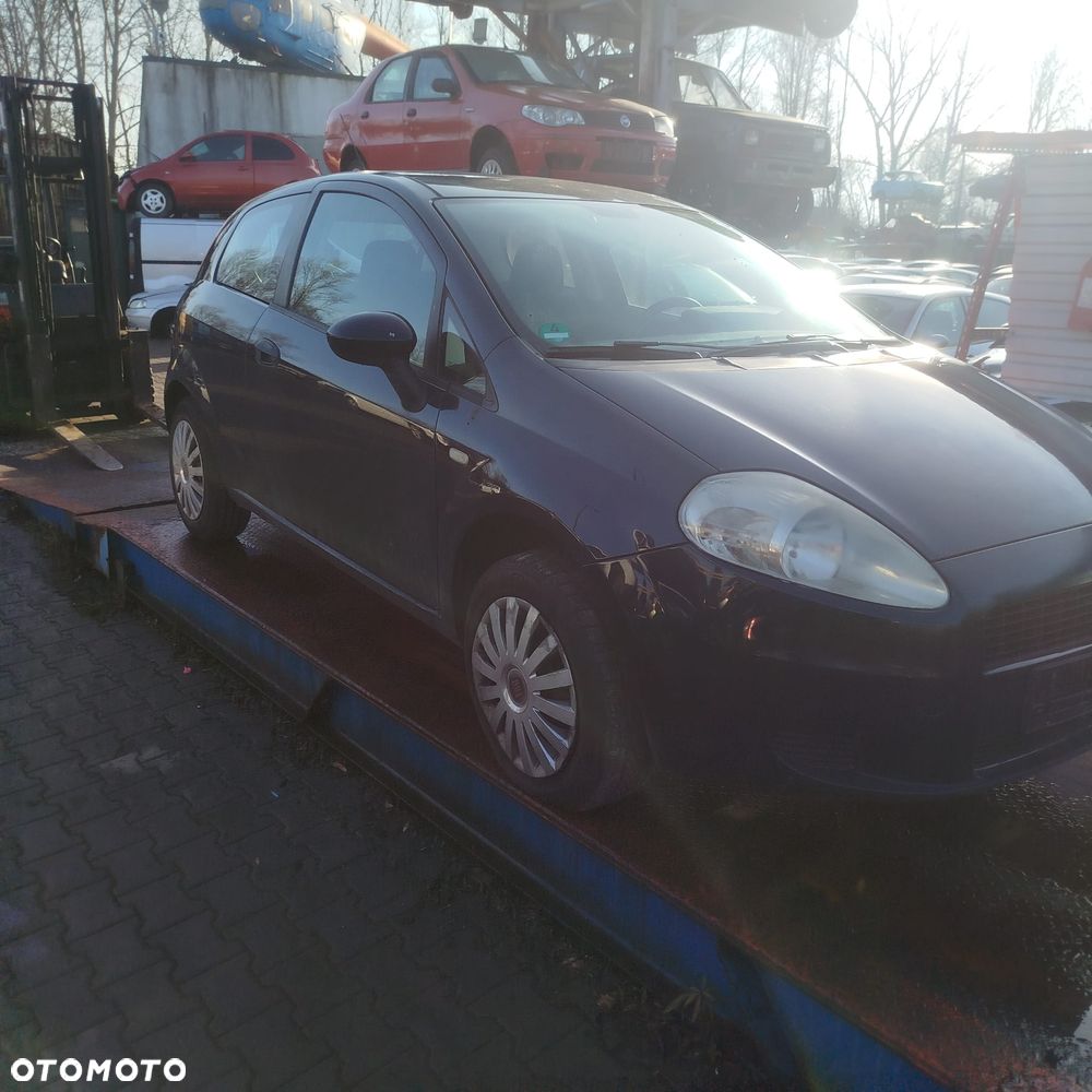 Fiat Grande Punto  na części . - 3