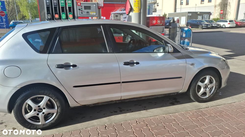 Mazda 3 - 8