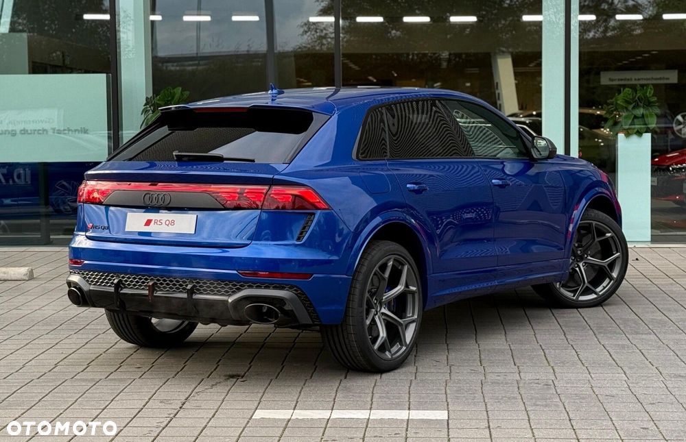 Audi RS Q8 - 11