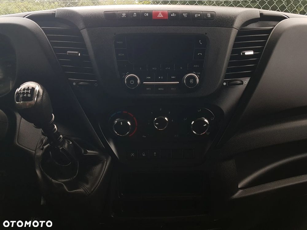 Iveco DAILY KONTENER NISKOPODŁOGOWY 4,43x2,23x2,42 SKLEP FOODTRUCK BAR KLIMA KONIOWÓZ KAMPER - 10