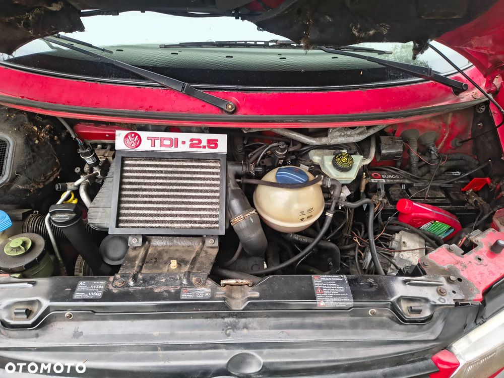 Volkswagen Multivan - 7