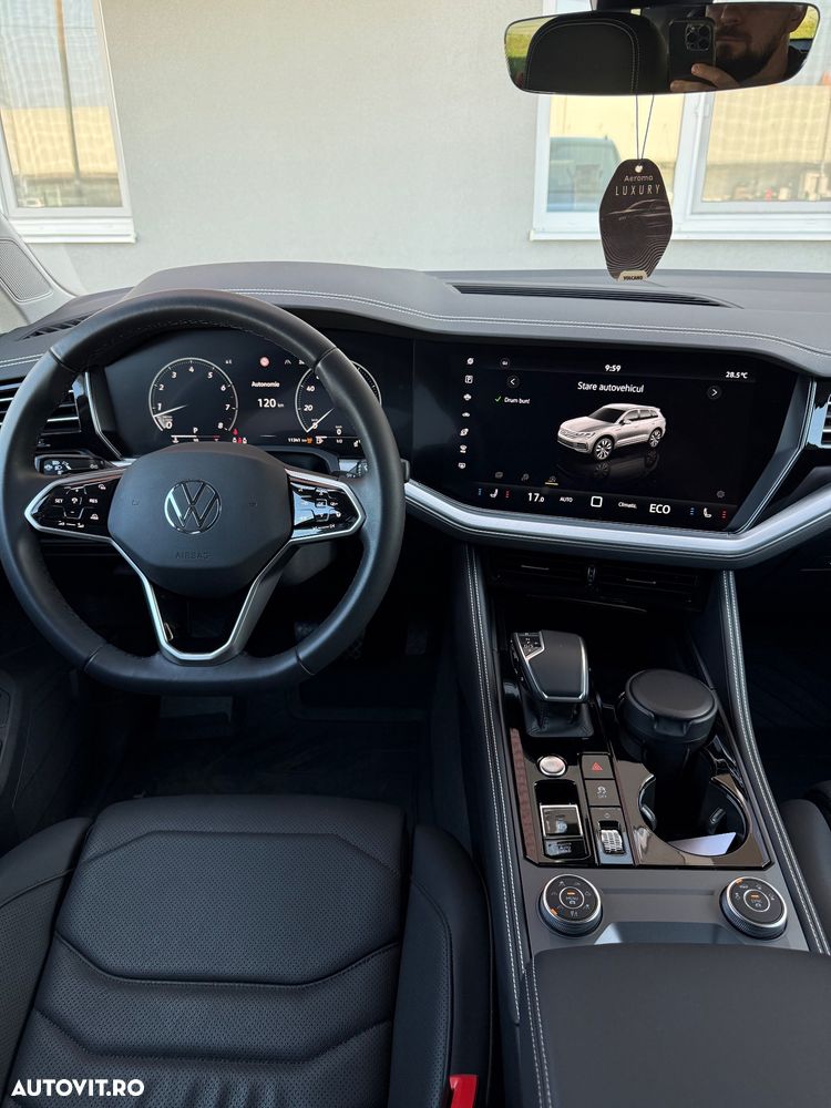 Volkswagen Touareg V6 TSI 4MOTION Elegance - 10
