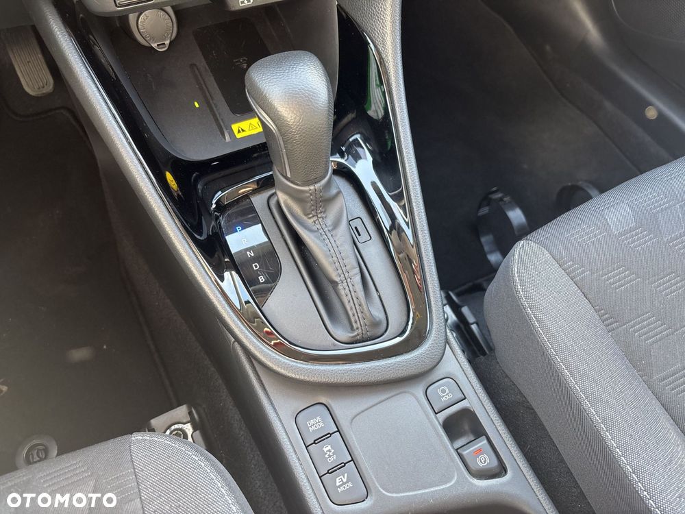 Toyota Yaris Hybrid 1.5 Style - 25