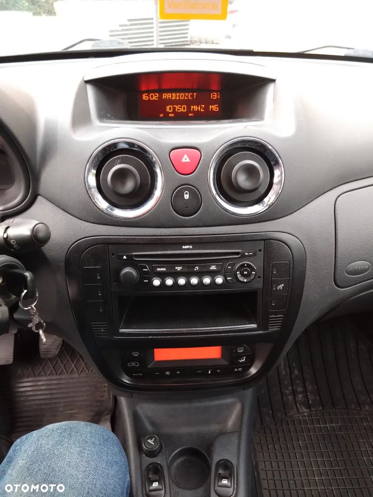 Citroën C2 1.4 VTR - 10