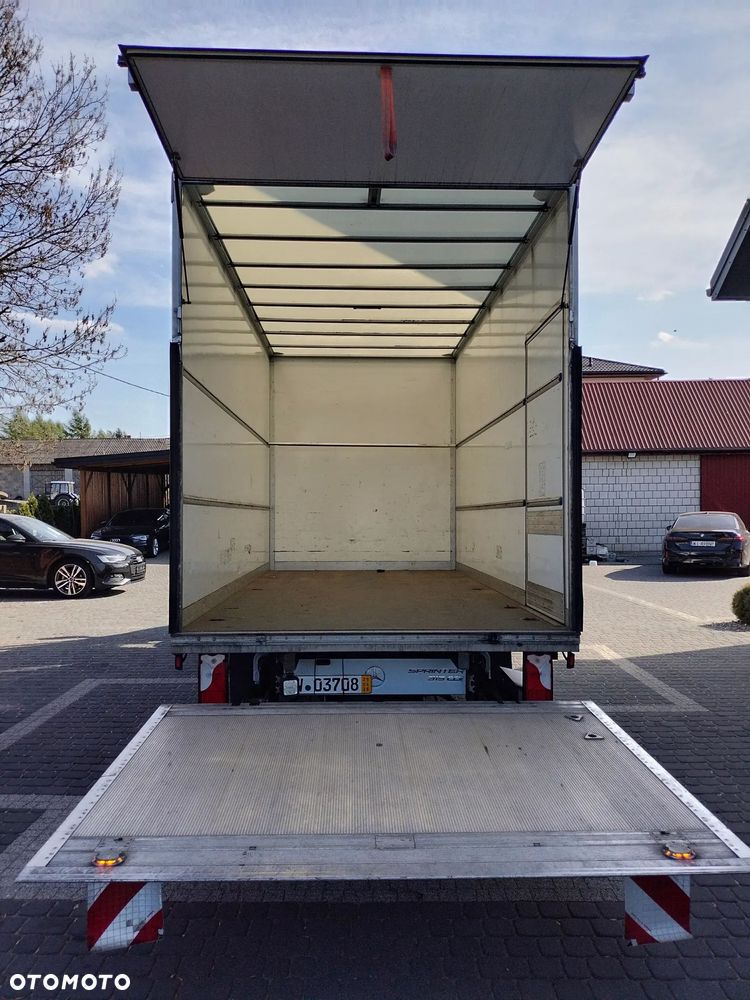 Mercedes-Benz SPRINTER - 14