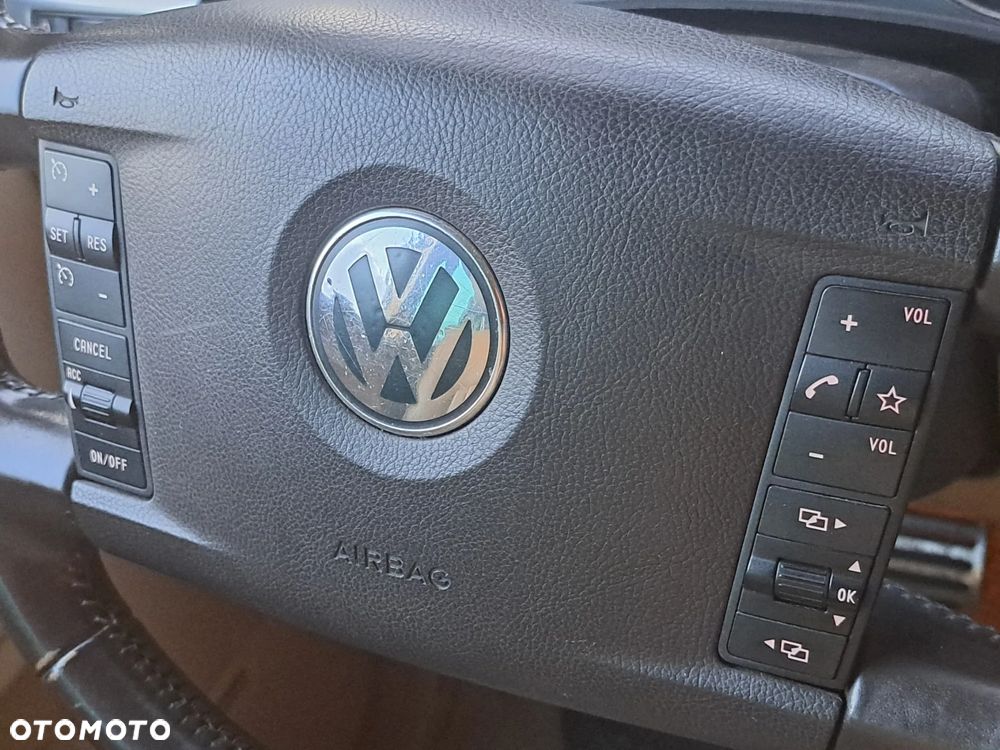 Volkswagen Touareg 5.0 V10 TDI Tiptr - 12