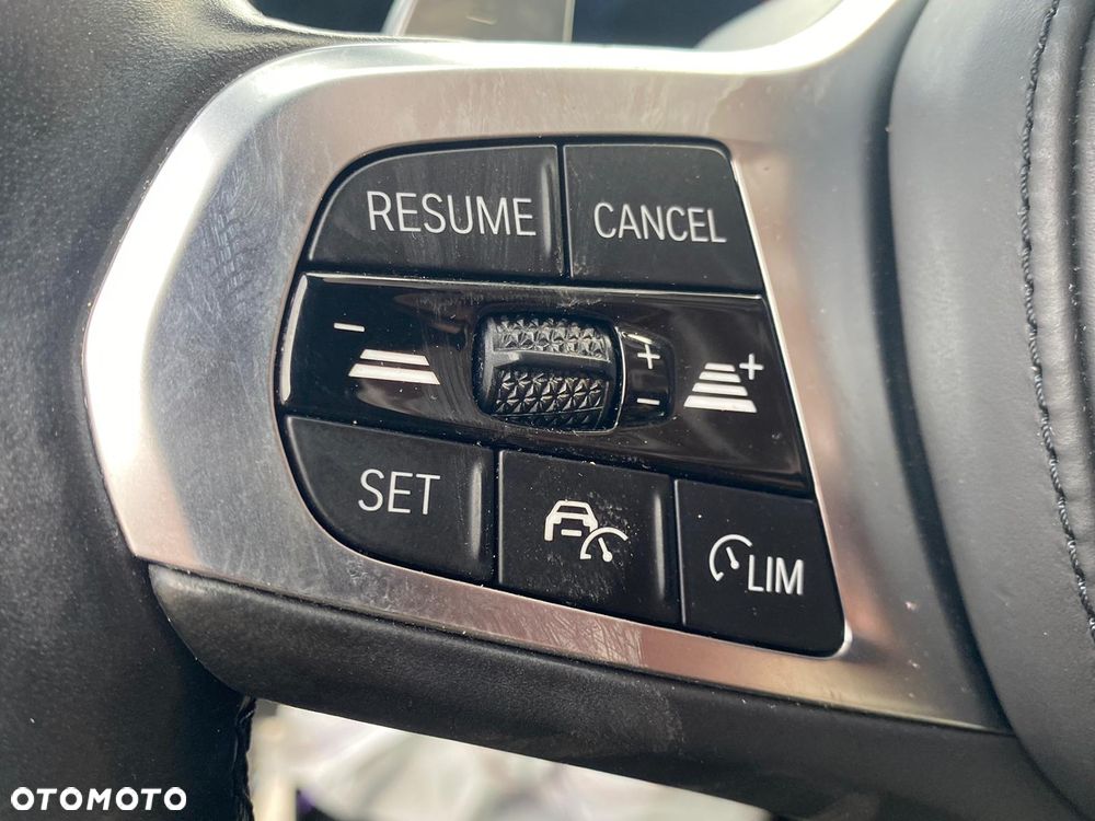 BMW Seria 3 320d xDrive M Sport Sport - 17