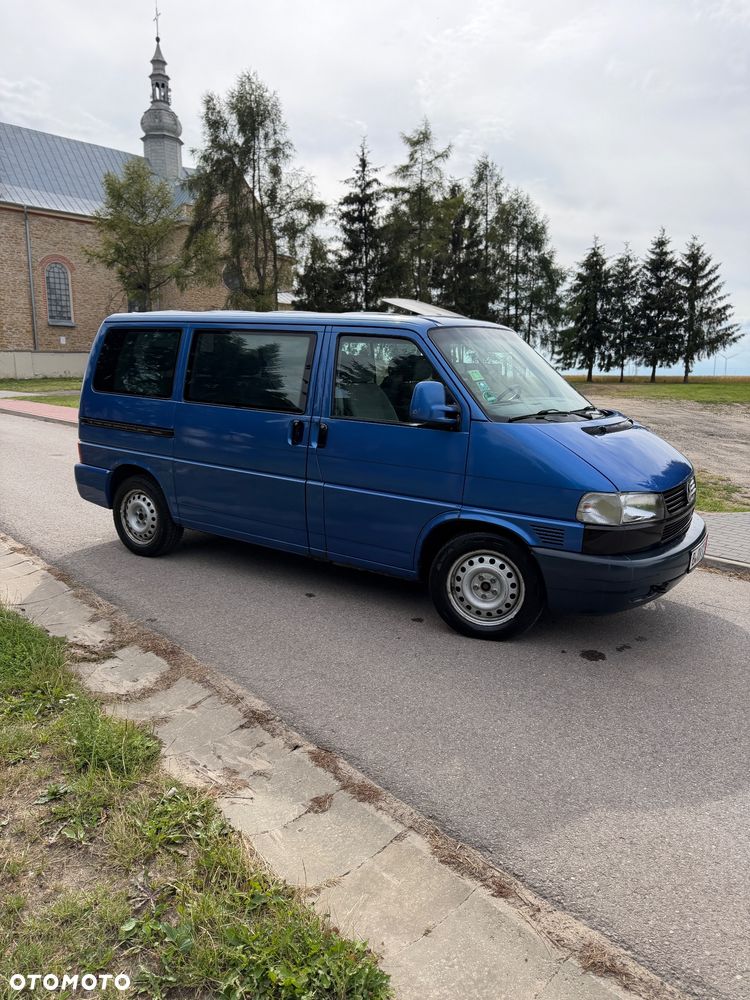 Volkswagen Multivan - 16