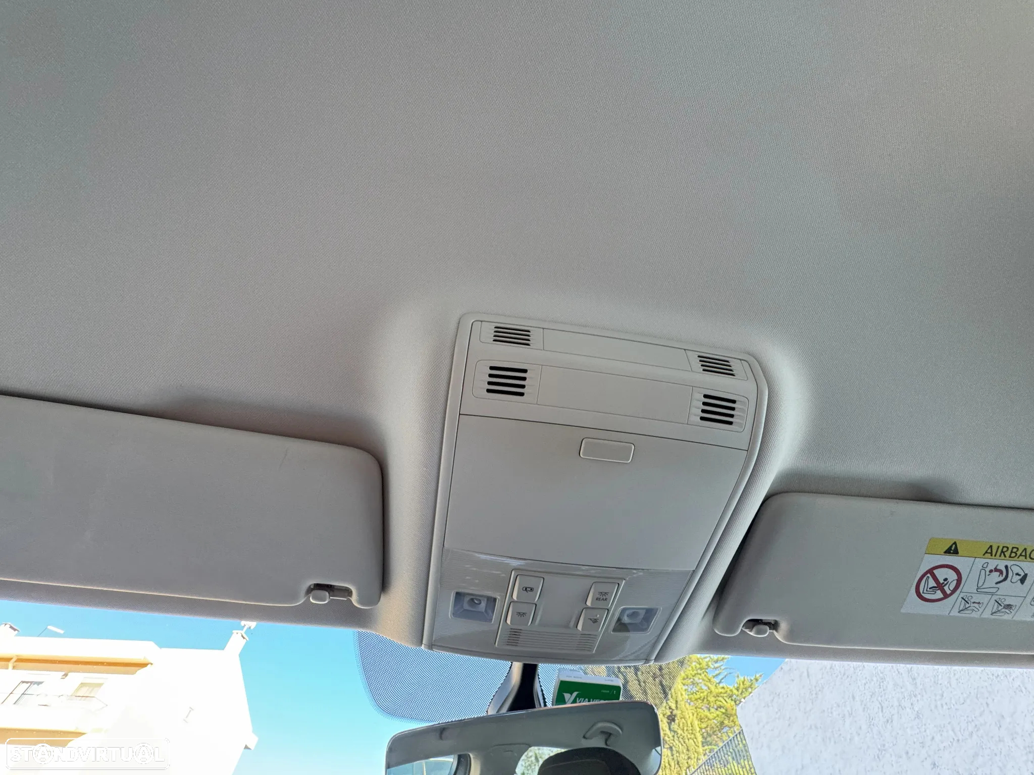 VW Passat 2.0 TDI Confortline - 11
