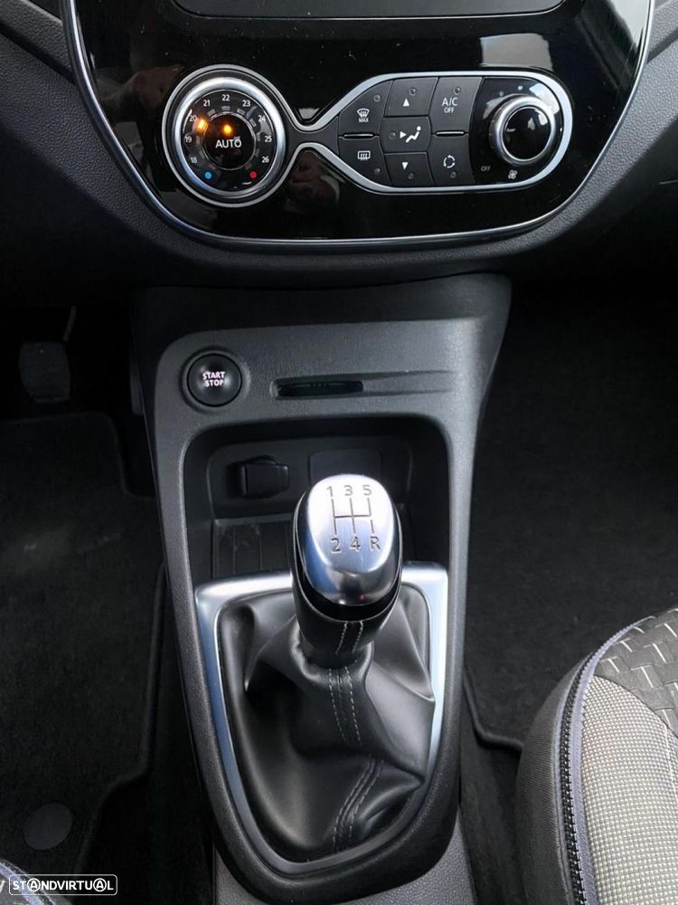 Renault Captur 0.9 TCE Exclusive - 29