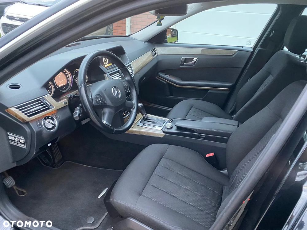 Mercedes-Benz Klasa E 200 T BlueEFFICIENCY 7G-TRONIC - 8