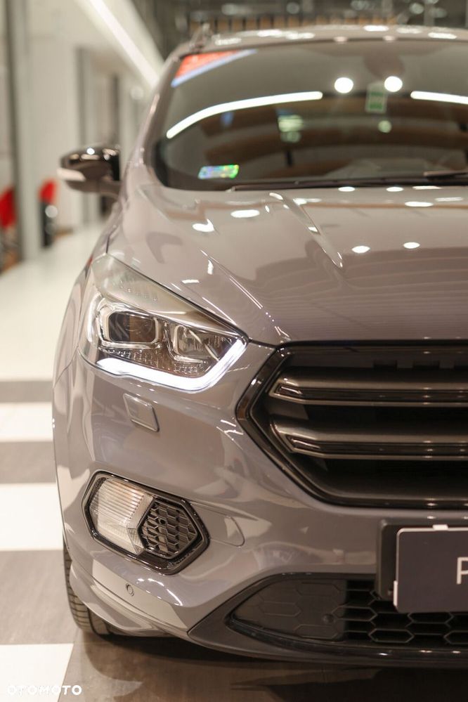Ford Kuga - 13