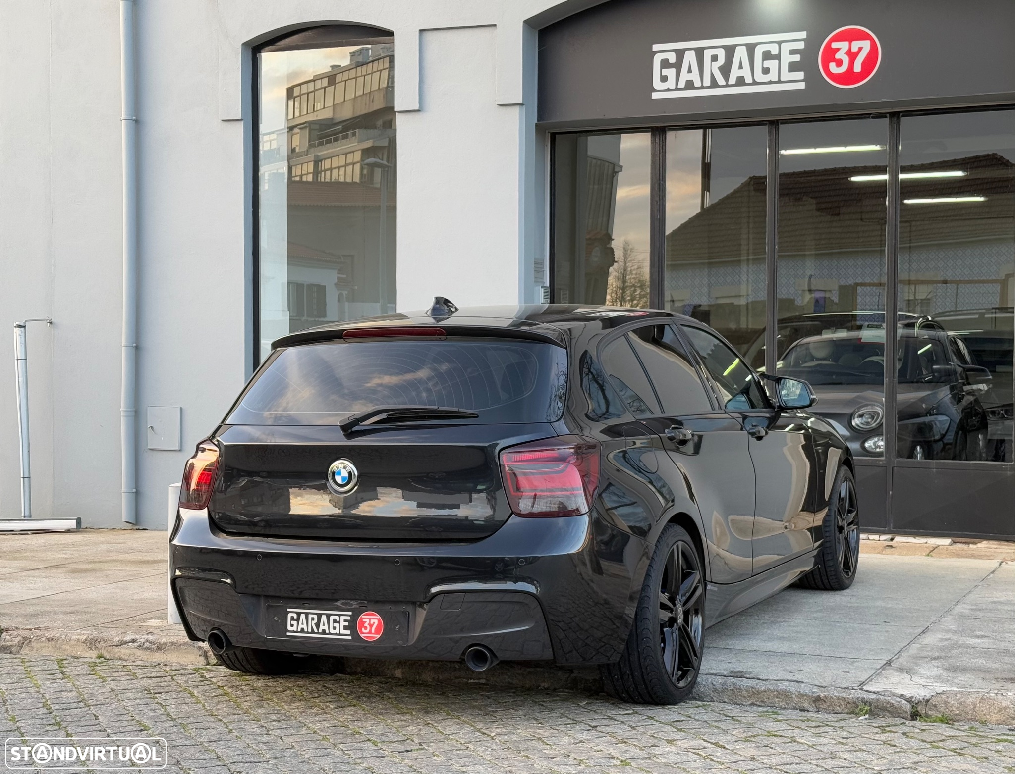 BMW 118 dA Pack M - 8