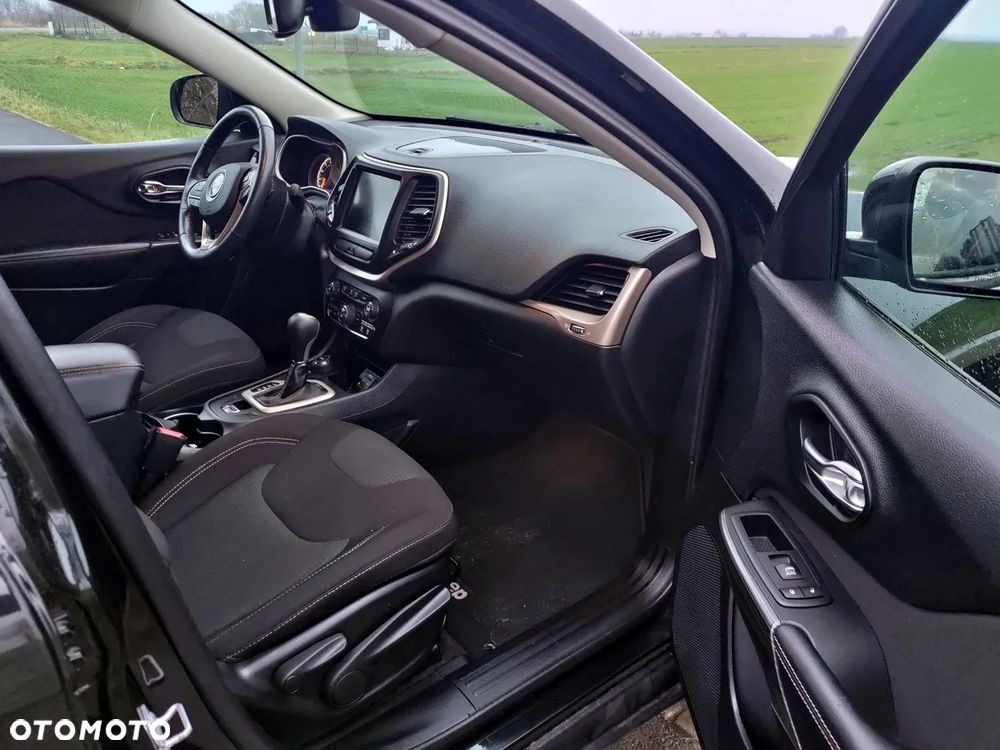 Jeep Cherokee 3.2 V6 Pentastar Active Drive I Automatik Limited - 25