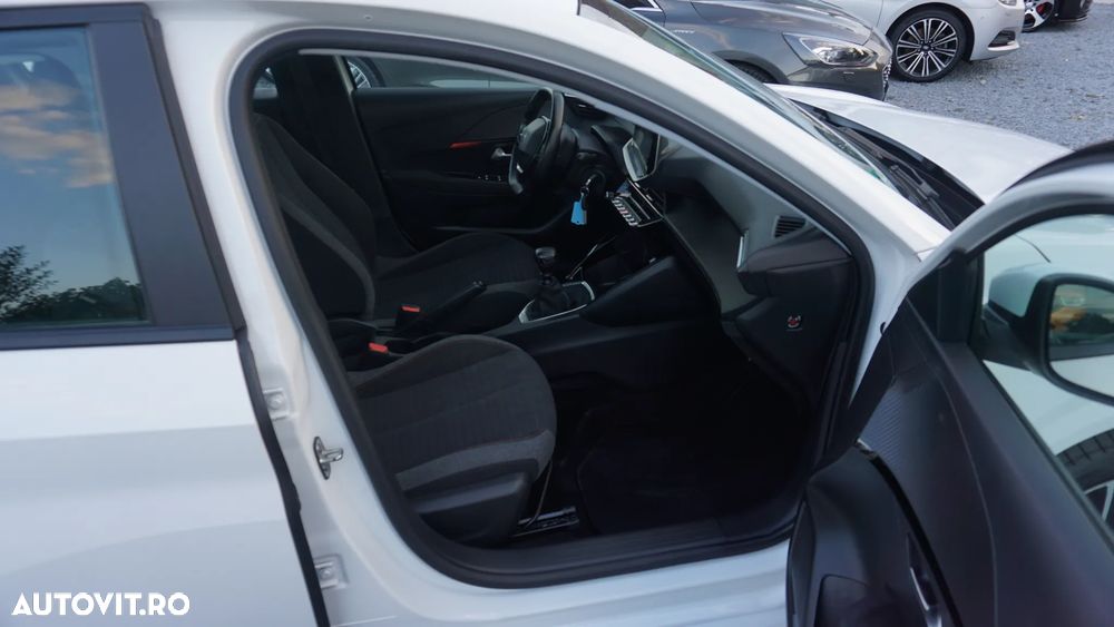 Peugeot 208 BlueHDi 100 GT - 10