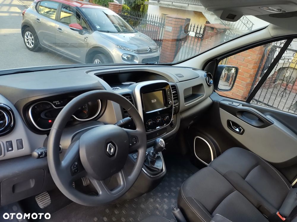 Renault Trafic - 22