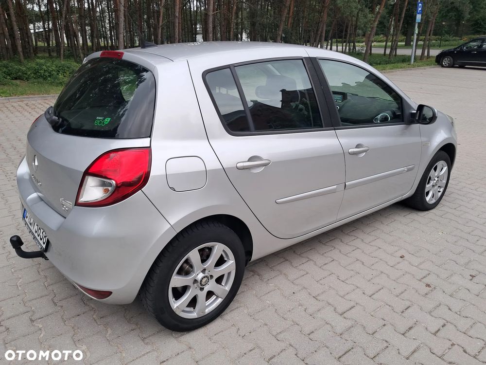 Renault Clio 1.2 TCE Authentique - 8
