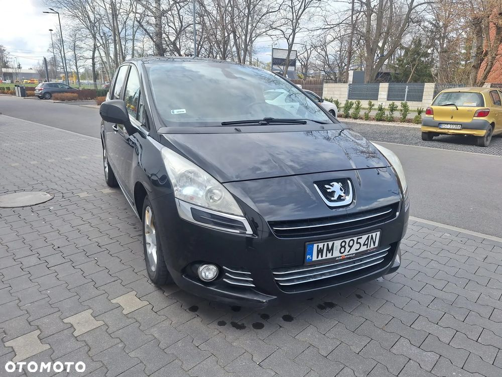 Peugeot 5008 155 THP Family Plus - 2