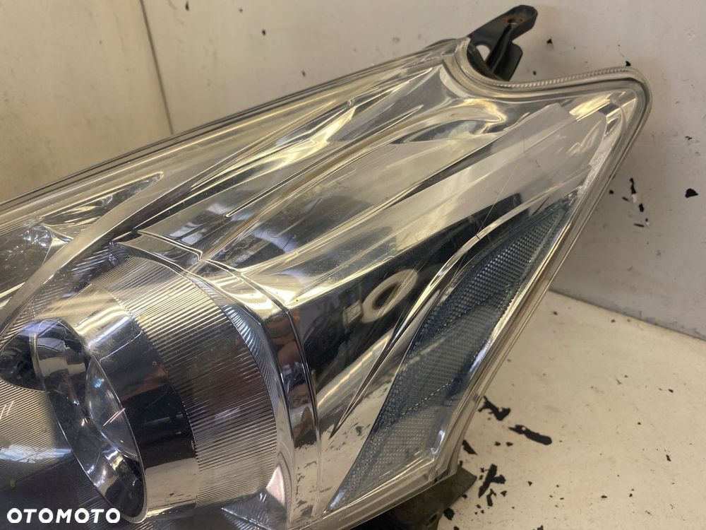 TOYOTA PRUS PLUS LAMPA LEWY PRZÓD SOCZEWKA - 5