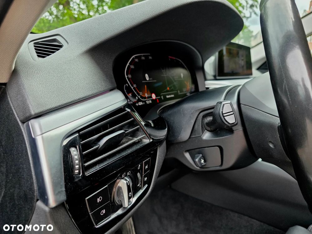 BMW Seria 5 520d mHEV Luxury Line - 12