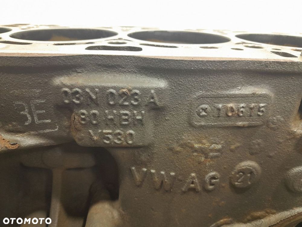 VW PASSAT B8 2.0 TDI 150 KM CRLB BLOK SILNIKA 03N023A 03N103011A - 9