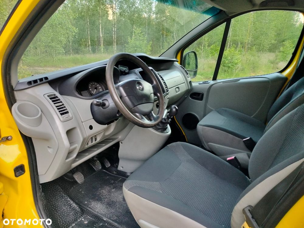Opel vivaro - 9