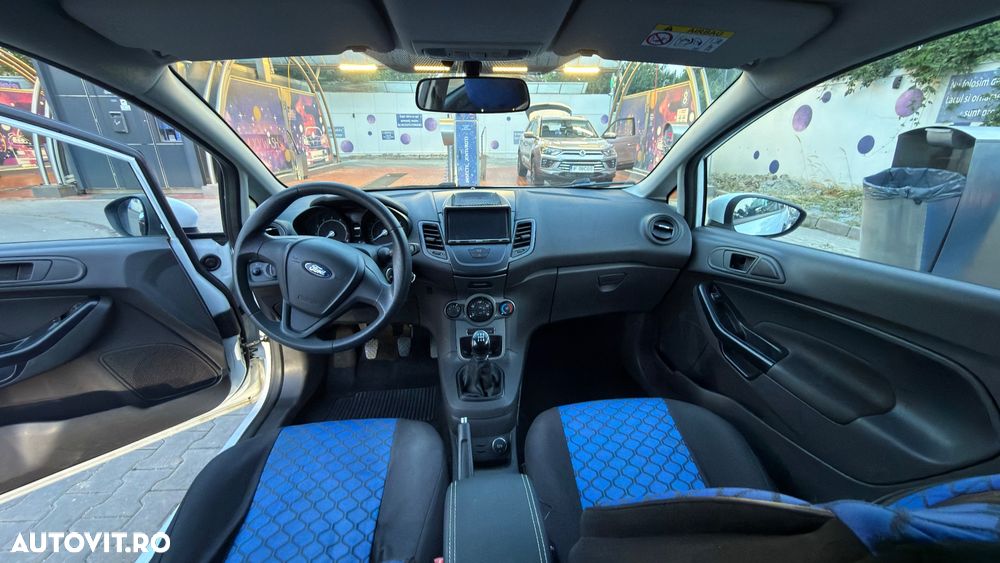 Ford Fiesta 1.25 Trend - 14