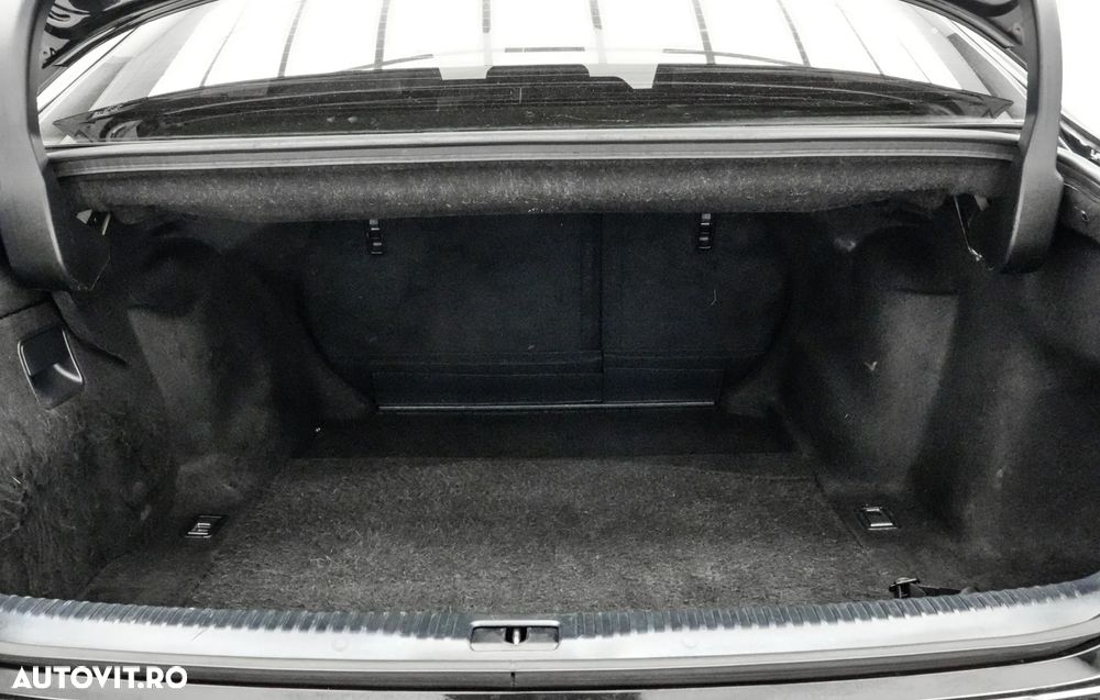 Lexus Seria IS 300h Executive Plus - 23