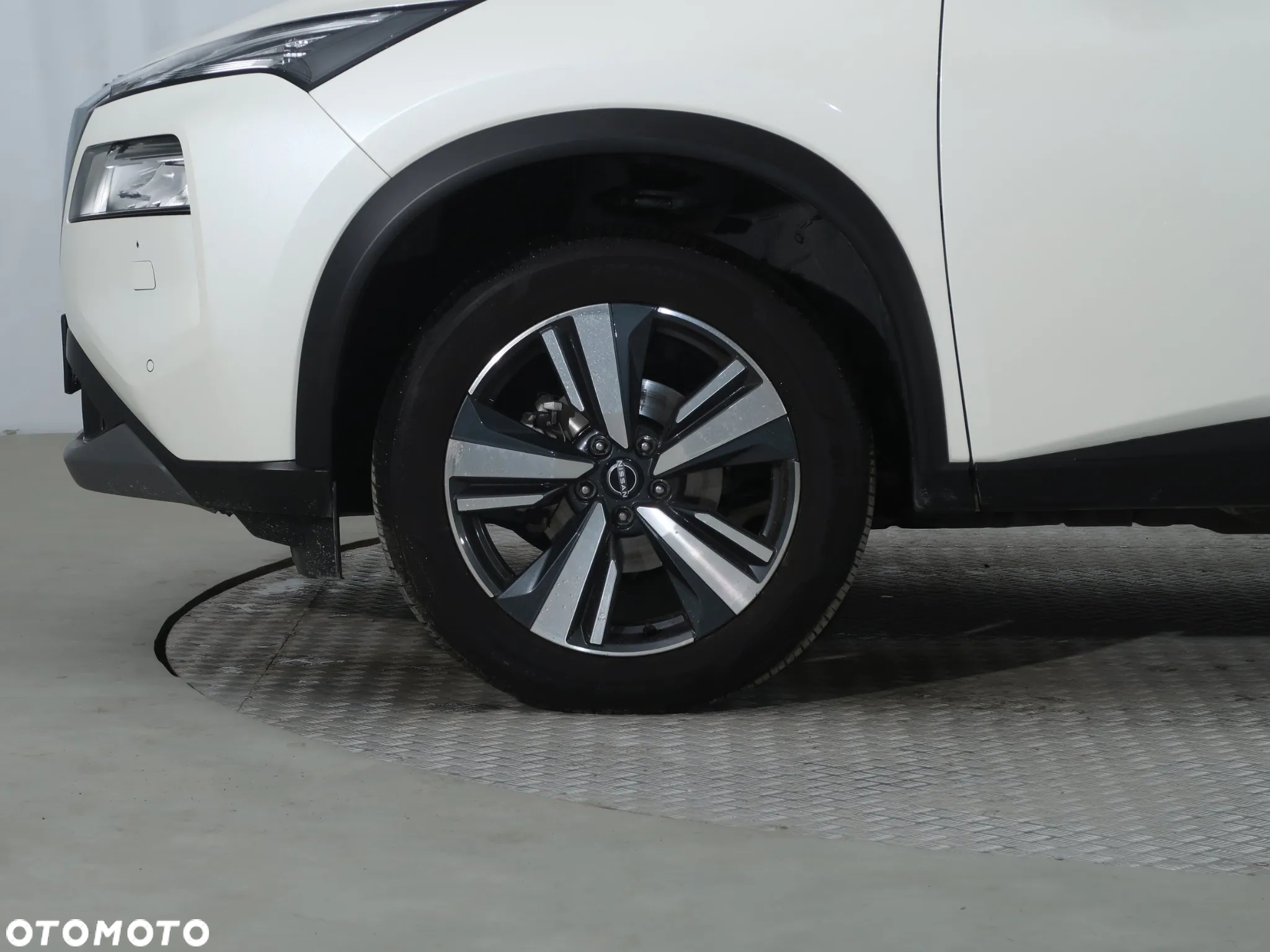 Nissan X-Trail - 9