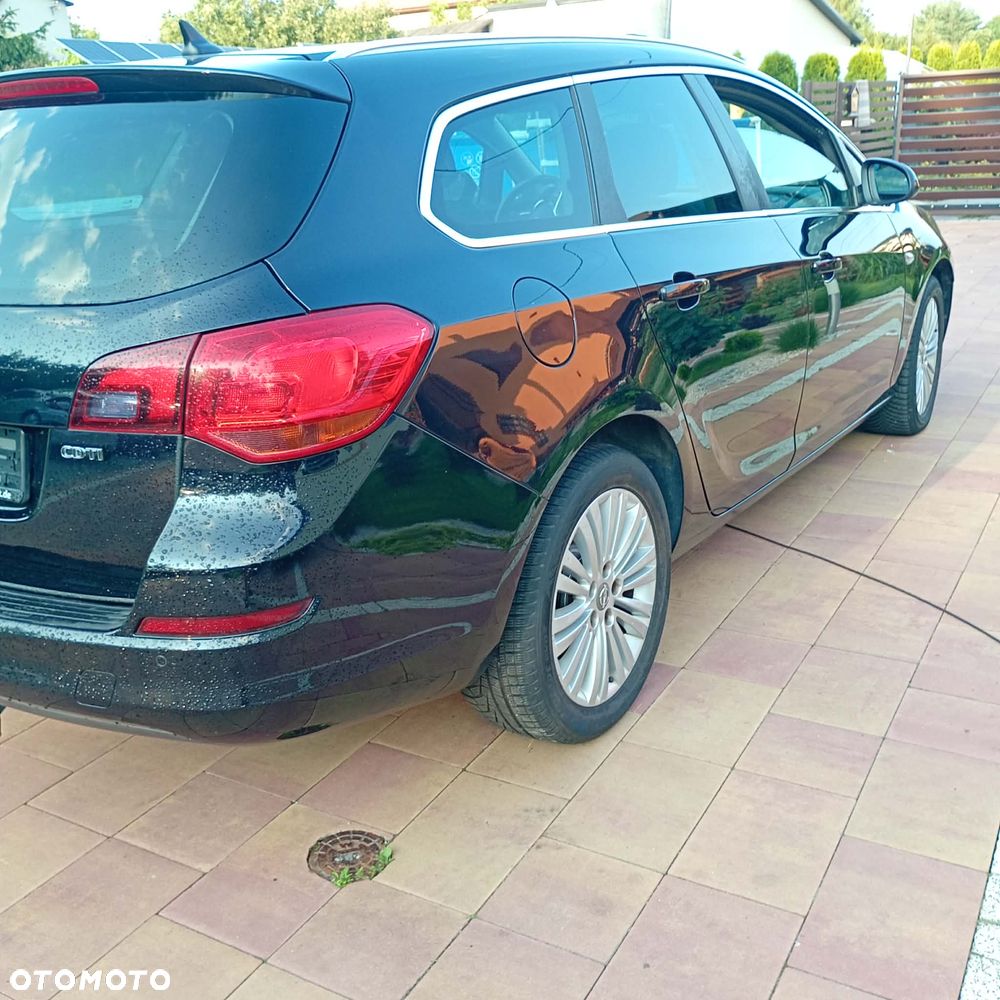Opel Astra - 10